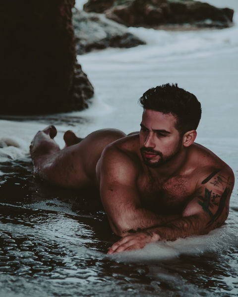 OnlyFans header picture abelpirela