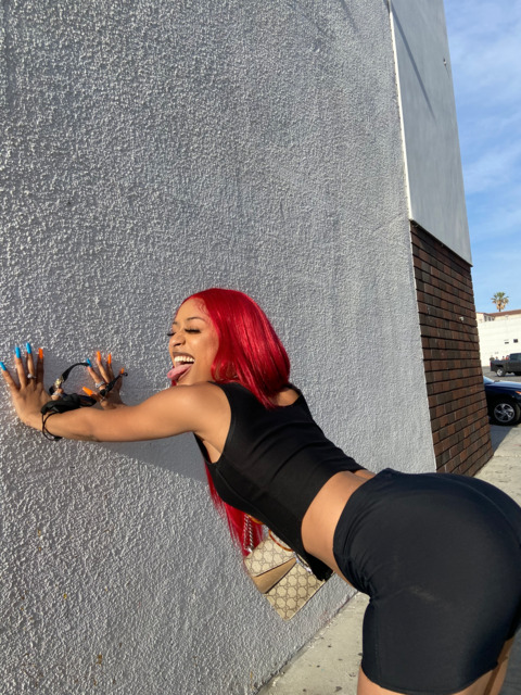 오직 팬들만 볼 수 있는 ahnamac의 헤더 사진