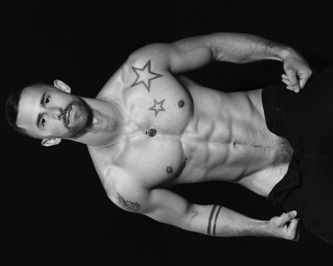 OnlyFans हेडर चित्र aingeru