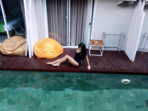 오직 팬들만 볼 수 있는 aisyah의 헤더 사진