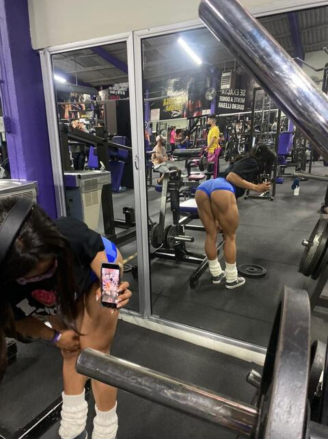 صورة رأس OnlyFans alesanez