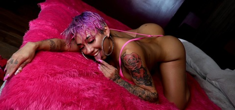 Gambar header OnlyFans amyrossepink