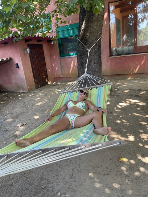 오직 팬들만 볼 수 있는 angelazisi의 헤더 사진