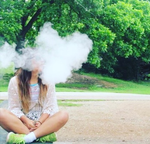 Imagen de encabezado de OnlyFans de angelinagoeswild