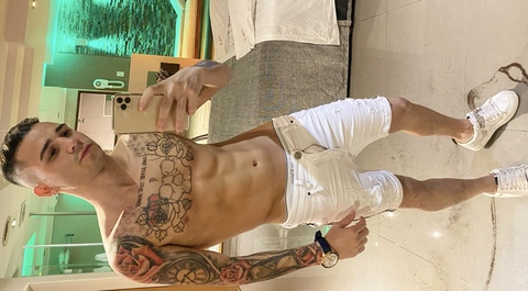 OnlyFans Header Bild angelokgomez