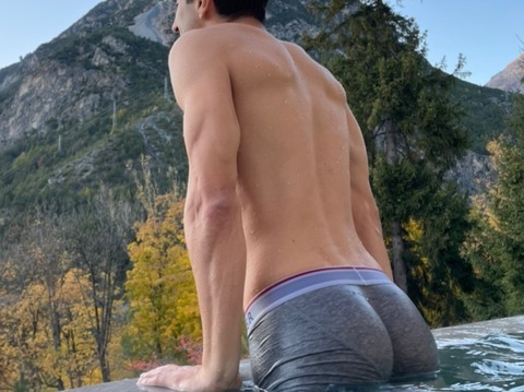 OnlyFans हेडर चित्र animaa