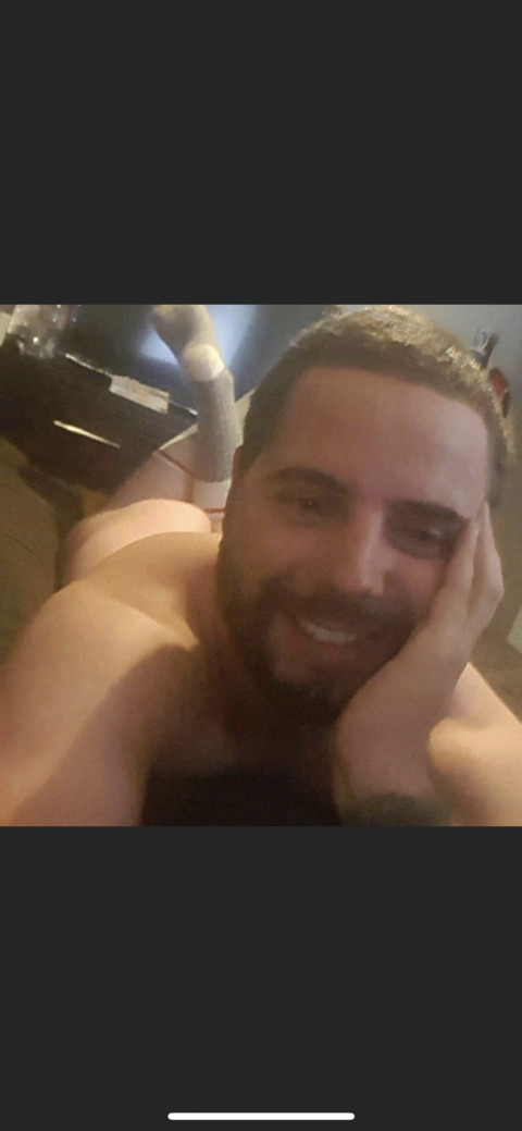 Foto de cabeçalho do OnlyFans averagedadboddude