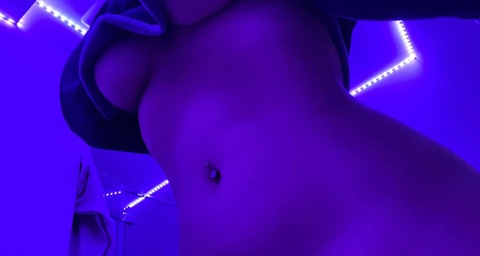 OnlyFansのヘッダー画像 baby.harmony
