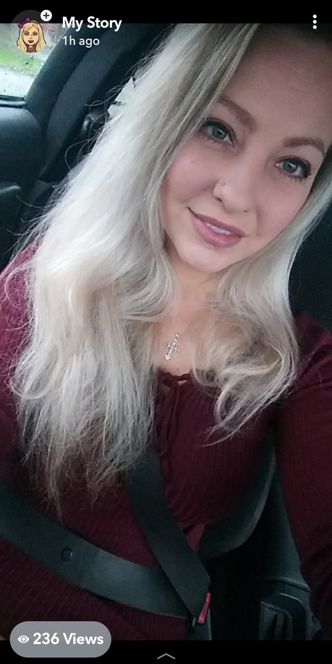 오직 팬들만 볼 수 있는 blonde_honey22의 헤더 사진