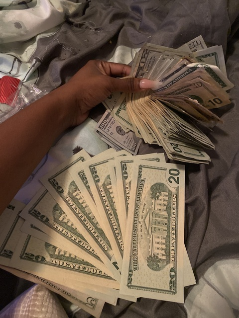 OnlyFans हेडर चित्र bnaassty