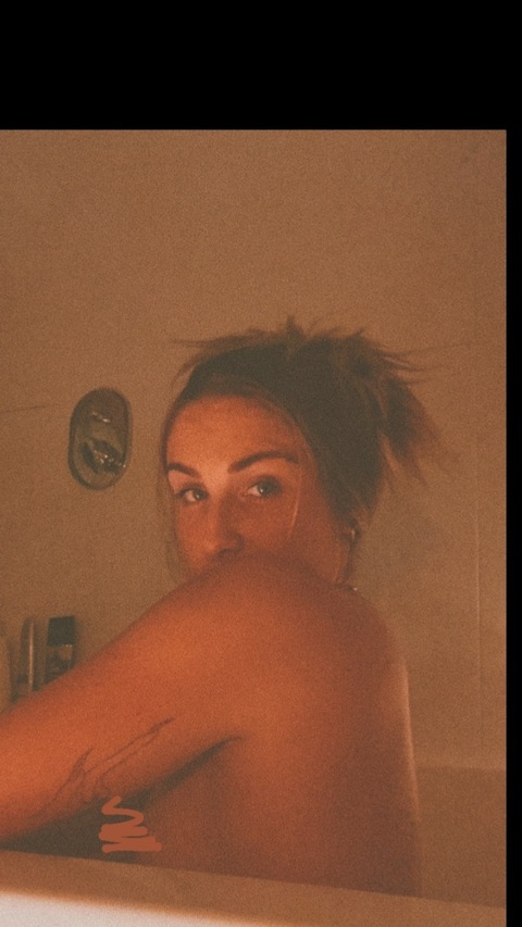 OnlyFans Header Bild bondiminx