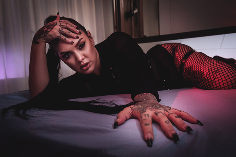 OnlyFans Header Bild born2bebratz