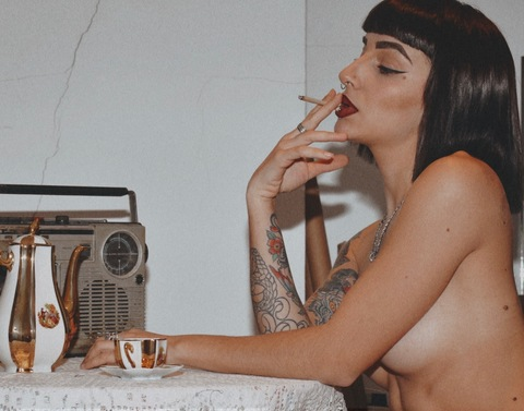 Картинка шапки OnlyFans brruixeta