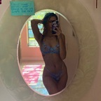 Gambar profil OnlyFans bustyybriibee