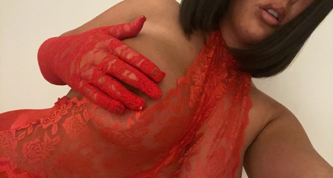 오직 팬들만 볼 수 있는 cdaxxxxx의 헤더 사진