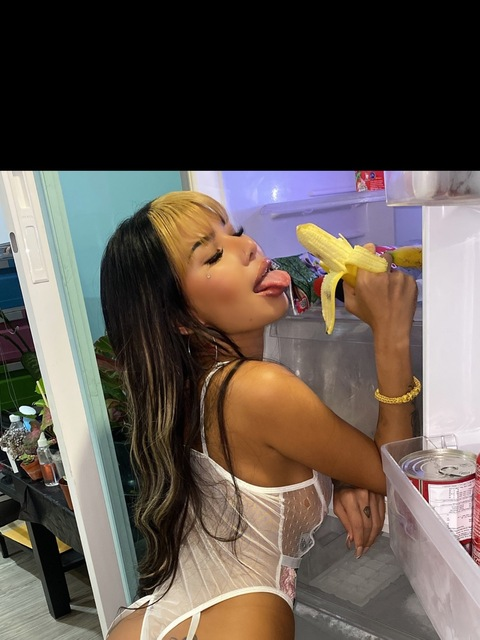 OnlyFans header picture chocolatesugar27