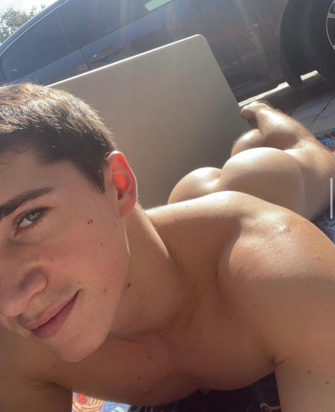 Obraz w nagłówku OnlyFans chunesz