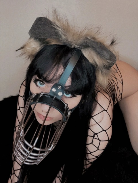 OnlyFans हेडर चित्र coffee_and_coffins