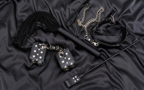 OnlyFans हेडर चित्र courtney_rosee