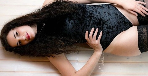 Imagen de encabezado de OnlyFans de cristinaamor