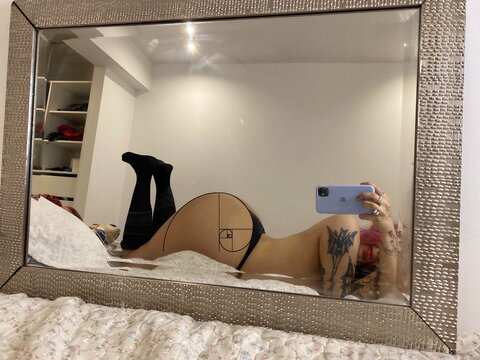 Imagen de encabezado de OnlyFans de cutebutlakra
