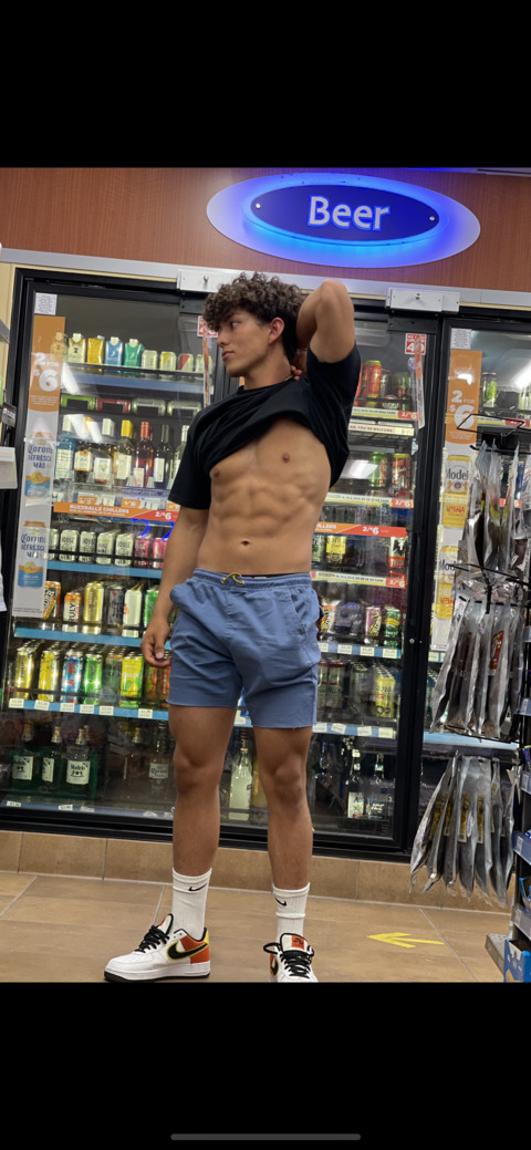 Снимка на заглавието на OnlyFans daddybay22