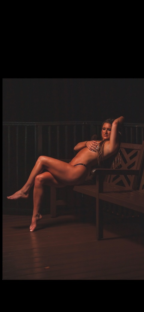 Картинка шапки OnlyFans daniellenmx