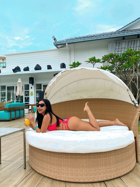 Снимка на заглавието на OnlyFans darlingsara_anna