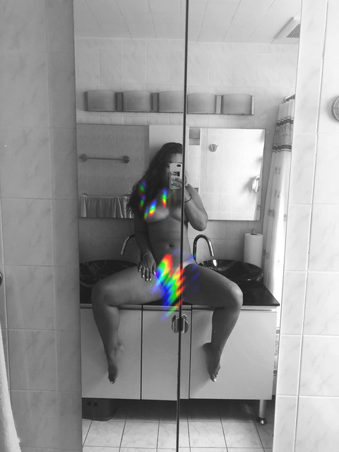 Immagine dell'intestazione OnlyFans daughter