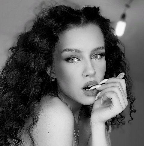 Картинка шапки OnlyFans devochka_s_severa