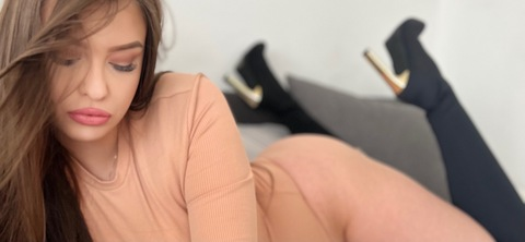 Immagine dell'intestazione OnlyFans devyale