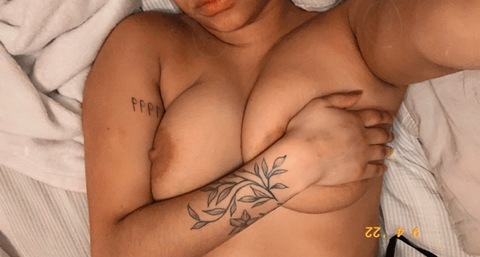 Imagen de encabezado de OnlyFans de dezbitxh