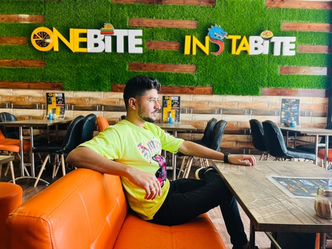 Image d'en-tête OnlyFans dhruv