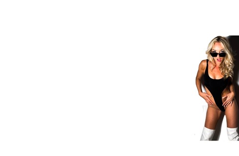 오직 팬들만 볼 수 있는 dopewithbaby의 헤더 사진