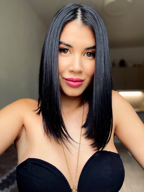 Image d'en-tête OnlyFans drahomirajuzova