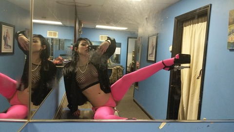 오직 팬들만 볼 수 있는 duchessglo의 헤더 사진