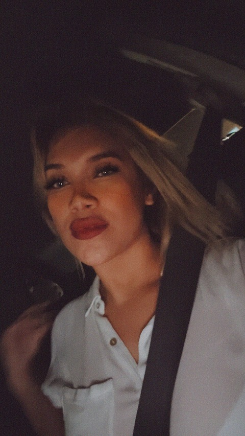 OnlyFans हेडर चित्र ellie_exotic