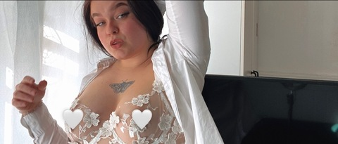 Снимка на заглавието на OnlyFans emiliaalexandra