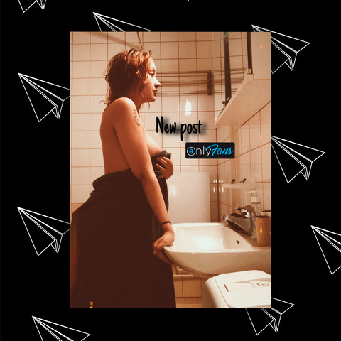 Gambar header OnlyFans emma12333