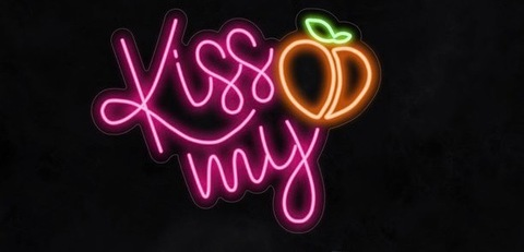 오직 팬들만 볼 수 있는 emmabttrfly의 헤더 사진