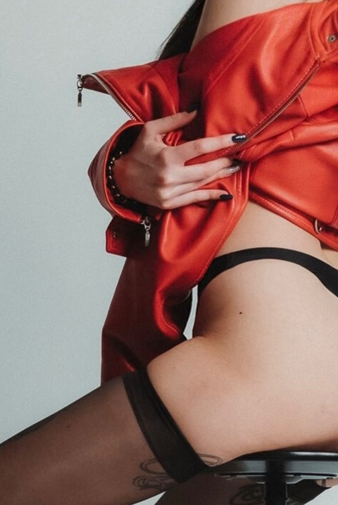 OnlyFans हेडर चित्र fiorediloto00