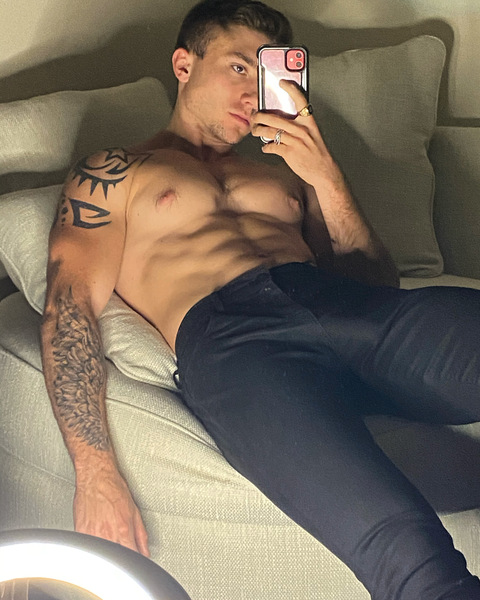 Gambar header OnlyFans garett__nolan