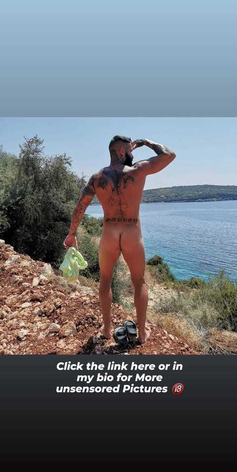 OnlyFansのヘッダー画像 garvey