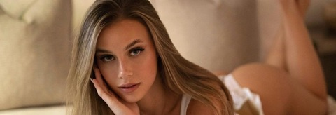 OnlyFansのヘッダー画像 haileygrice