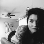 OnlyFans profile picture happylittleadventurer