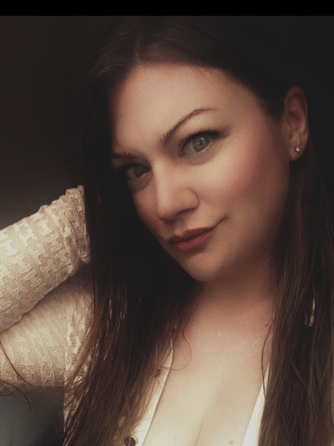 오직 팬들만 볼 수 있는 haveseductivefaith의 헤더 사진