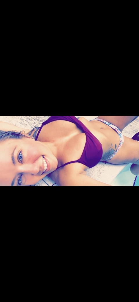 OnlyFans Header Bild hollybrooke92