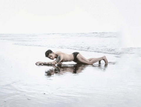 OnlyFans header picture iamrefrizal