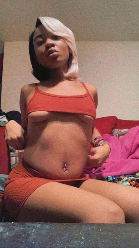 Foto de cabeçalho do OnlyFans ilovemoneybittcchh