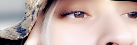 오직 팬들만 볼 수 있는 ilyana의 헤더 사진